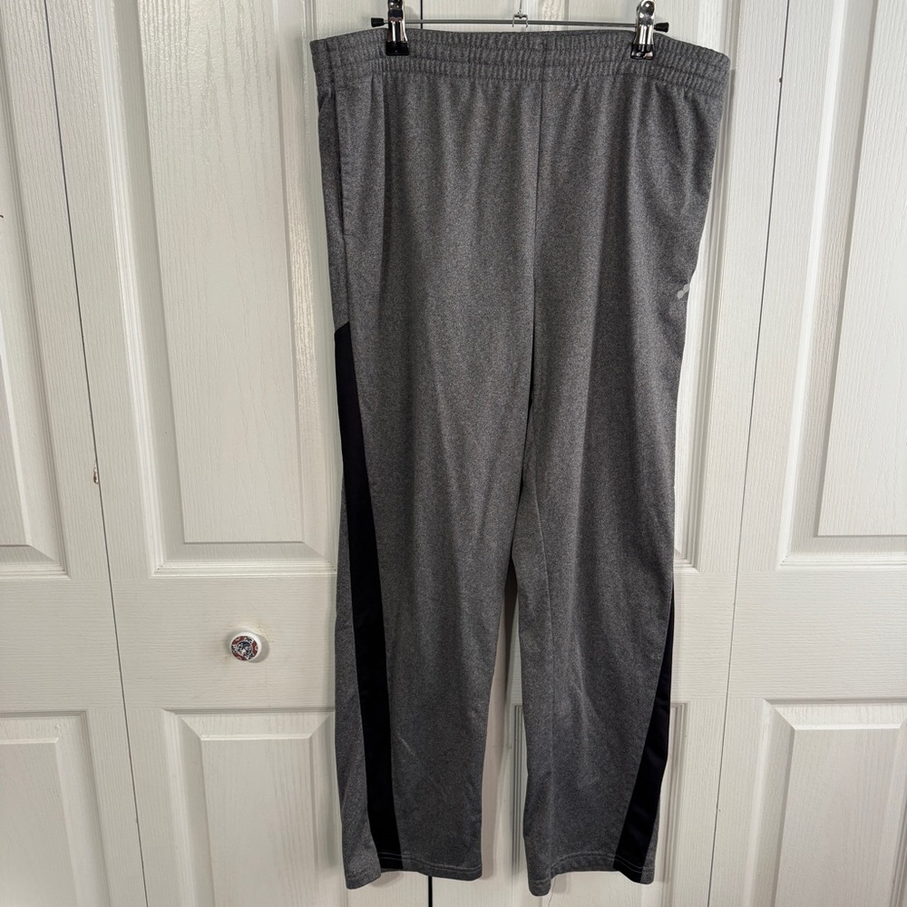 Tek Gear Husky gray black sweatpants size XL